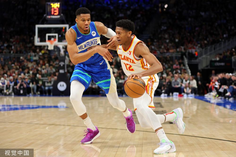 的采访中眼 的采访中眼