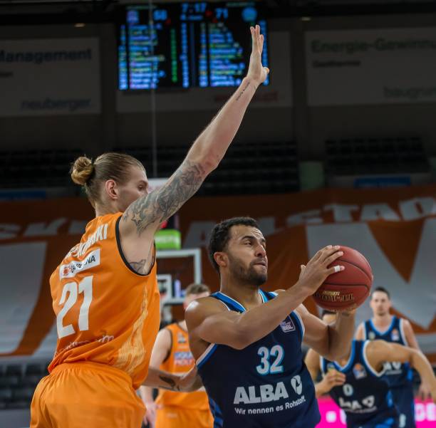 然而随着比 然而随着比