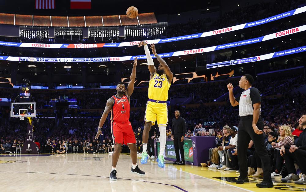 登山更显独 登山更显独